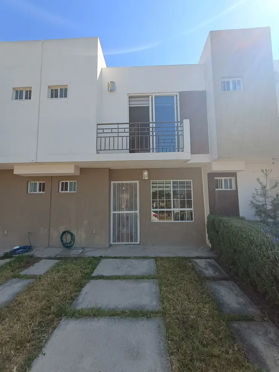 Casa en venta en Castello ll, León — foto 1 de 18