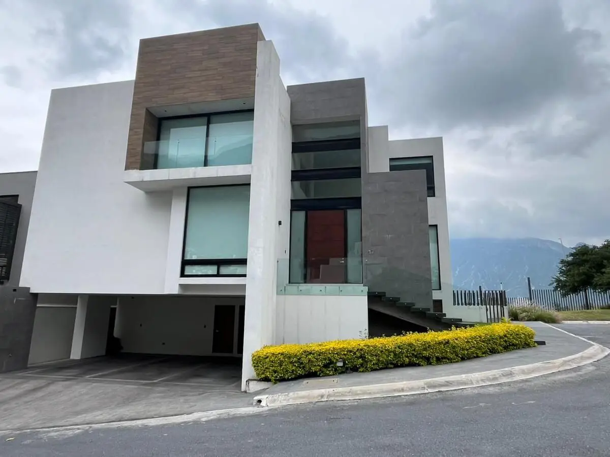 Casa en venta en Las Almenas, Santa Catarina — foto 1 de 5