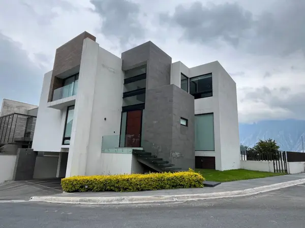 Casa en venta en Las Almenas, Santa Catarina — foto 2 de 5