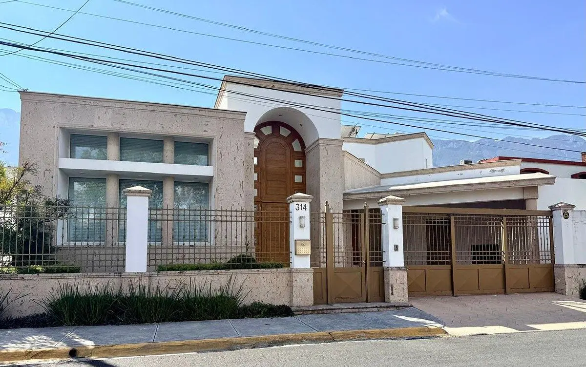 Casa en venta en Bosques del Valle, San Pedro Garza García — foto 1 de 6
