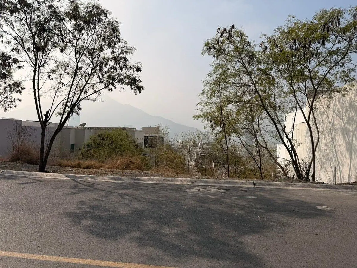 Terreno en venta en Vista Real, San Pedro Garza García — foto 1 de 2