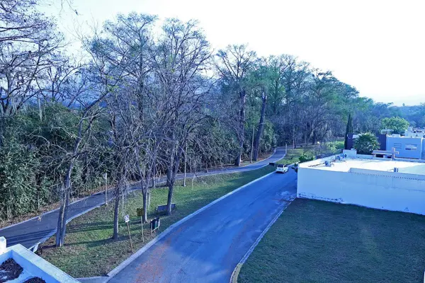 Casa en venta en Bosques de San Jose, Santiago — foto 3 de 3