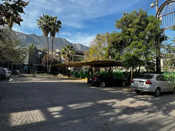 Terreno en venta en Del Valle, San Pedro Garza García — foto 2 de 2