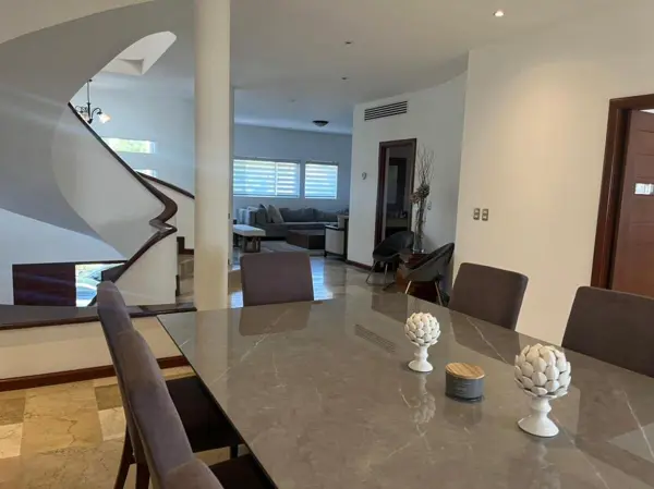 Casa en venta en Las Privanzas, San Pedro Garza García — foto 3 de 5