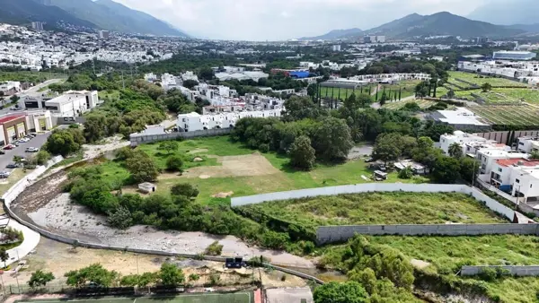 Terreno en venta en Villas la Rioja, Monterrey — foto 3 de 7