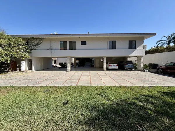 Terreno en venta en Del Valle, San Pedro Garza García — foto 3 de 3