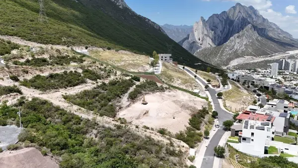 Terreno en venta en Zona Valle Poniente, San Pedro Garza García — foto 2 de 6