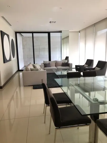 Departamento en renta en Del Valle, San Pedro Garza García — foto 3 de 7