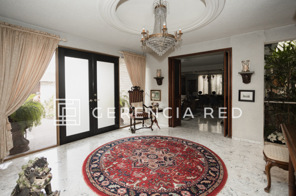 Casa en venta en Del Valle, San Pedro Garza García — foto 2 de 7