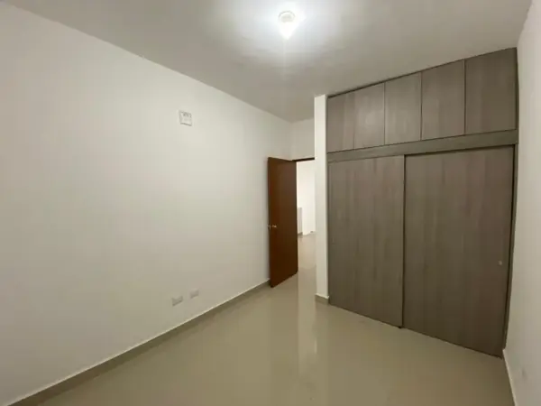 Casa en venta en Altrysa, García — foto 2 de 4