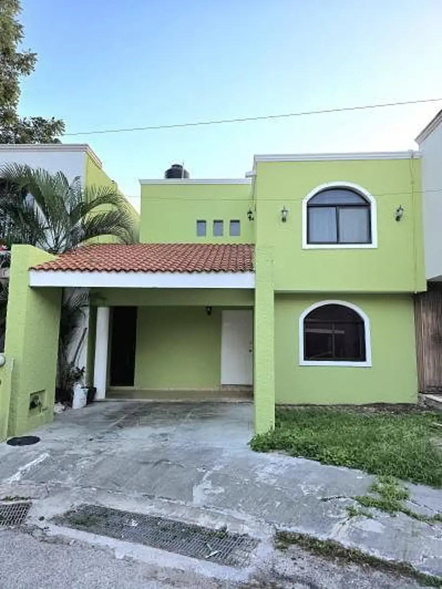 Casa en renta en Emiliano Zapata Nte, Mérida — foto 1 de 18