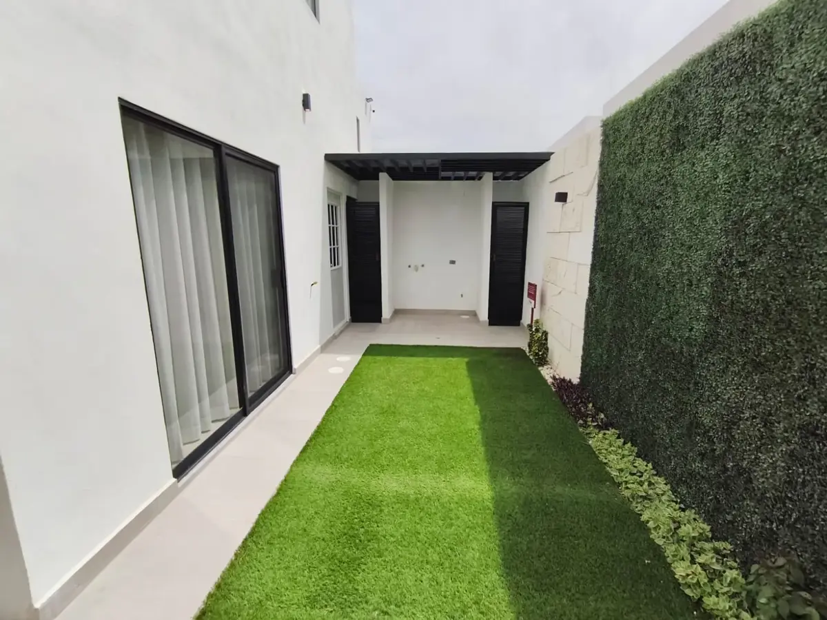 Vista 2 de Casa Nueva en venta, Torreón, Zona de crecimiento