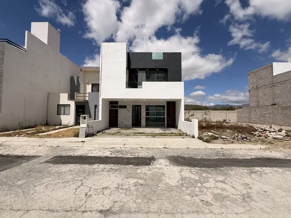 Casa en venta en El Saucillo, Mineral de la Reforma — foto 3 de 25