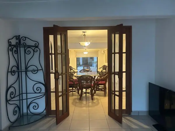 En renta bonita residencia en Club de Lago, atrás del Boston. $20,000 MXN al mes + $1,700 de manteni