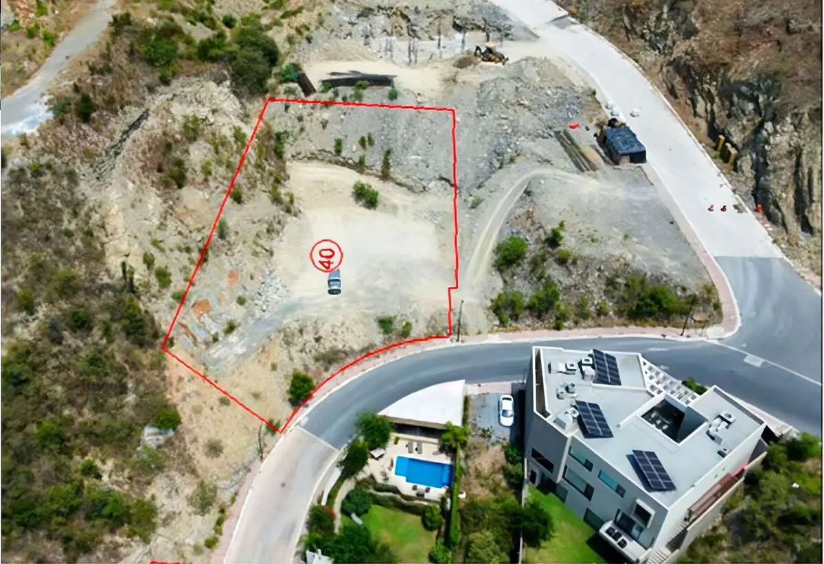 Terreno en venta en Jardines de San Agustin, San Pedro Garza García — foto 1 de 5