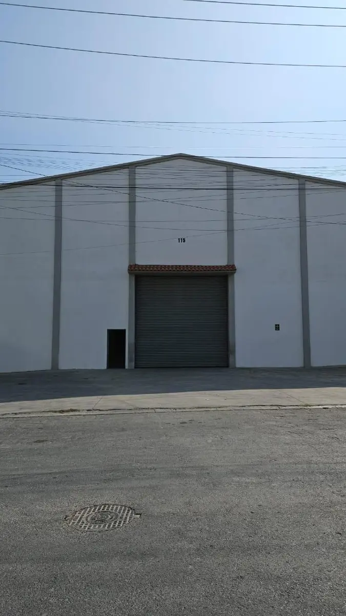 Bodega en renta en Los Viñedos, Santa Catarina — foto 1 de 4