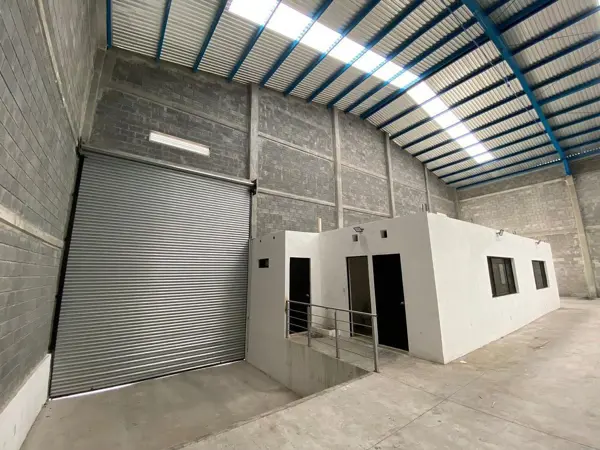 Bodega en renta en Los Viñedos, Santa Catarina — foto 3 de 5