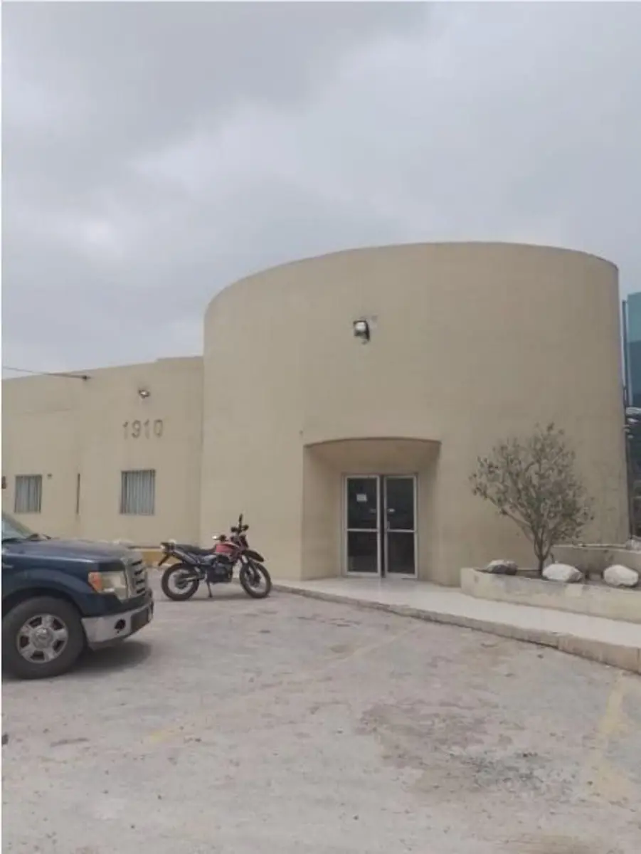 Bodega en renta en Colinas de San Jeronimo, Monterrey — foto 1 de 7