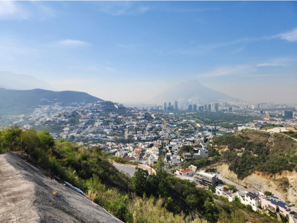 Terreno en venta en Jardines de San Agustin, San Pedro Garza García — foto 2 de 3