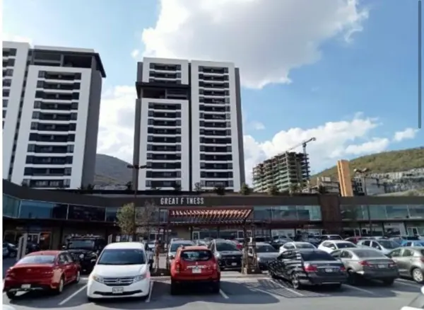 Local Comercial en Colinas de San Jeronimo en Monterrey