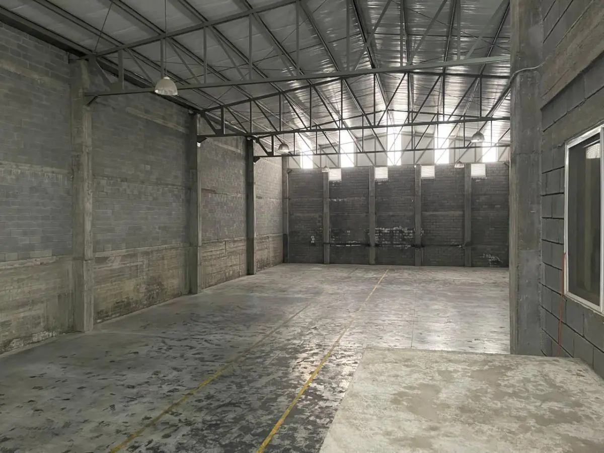 Bodega en renta en Rincón de las Palmas, Santa Catarina — foto 1 de 6