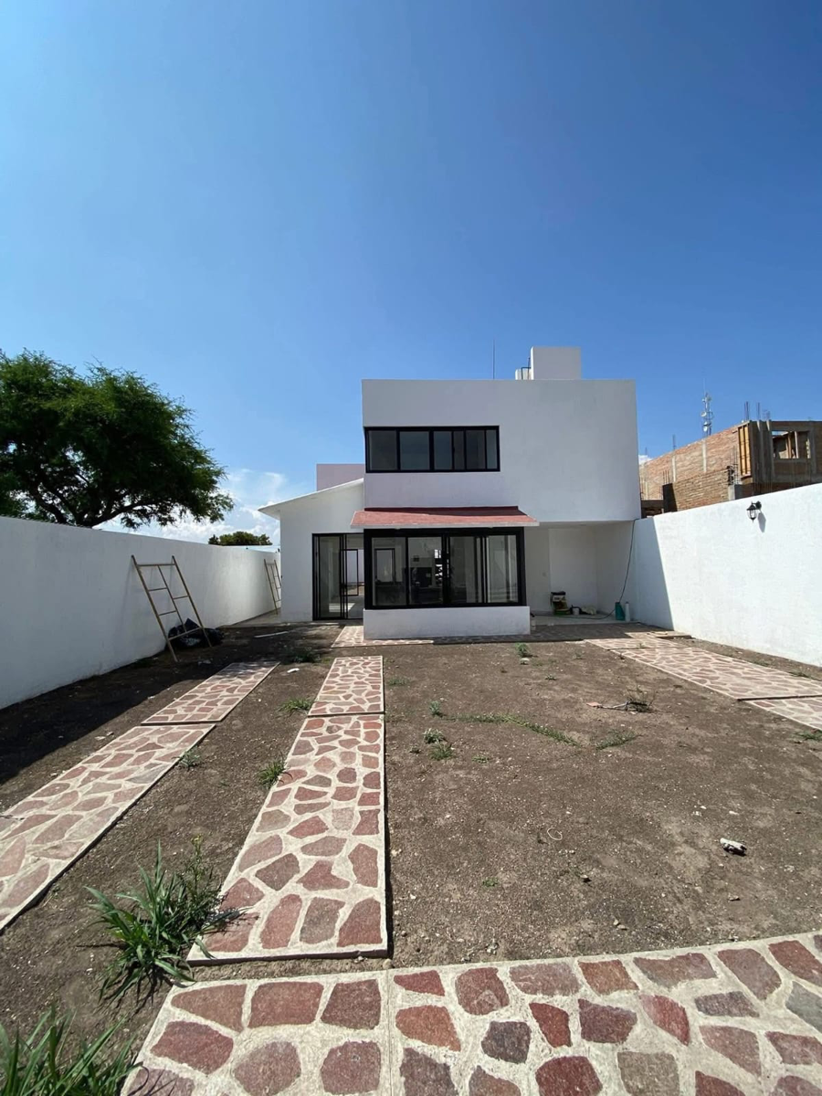 Casa en venta en El Pedregal, San Juan del Río — foto 1 de 10
