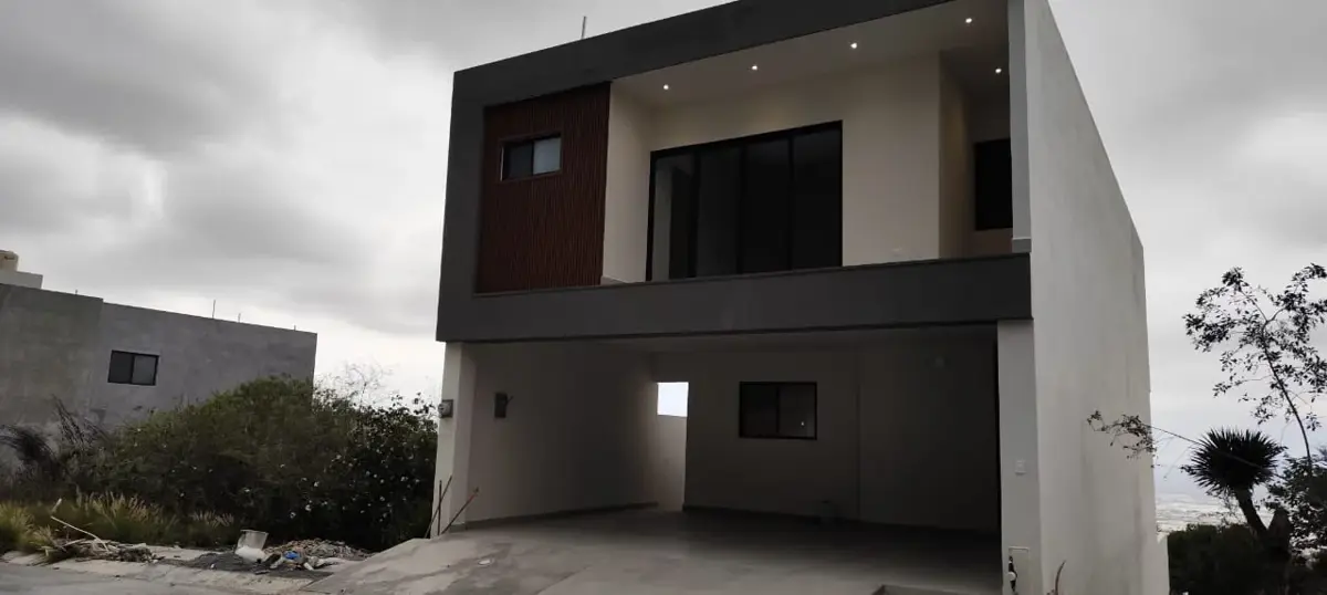 Casa en venta en Cumbres Elite Premier Privada Apeninos, Monterrey — foto 1 de 26