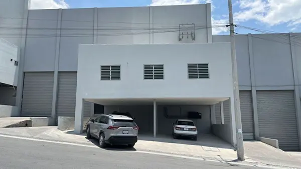 Bodega en renta en Rincon del Poniente, Santa Catarina — foto 3 de 15