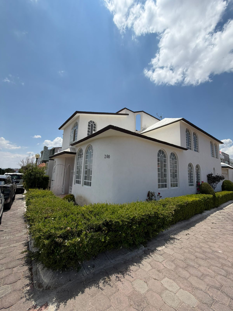 Casa en renta en Arboledas de San Javier, Pachuca de Soto — foto 1 de 42