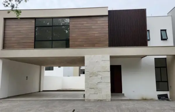 Casa en venta en Carretera Nacional en Monterrey Casa en venta en Carretera Nacional en Monterrey