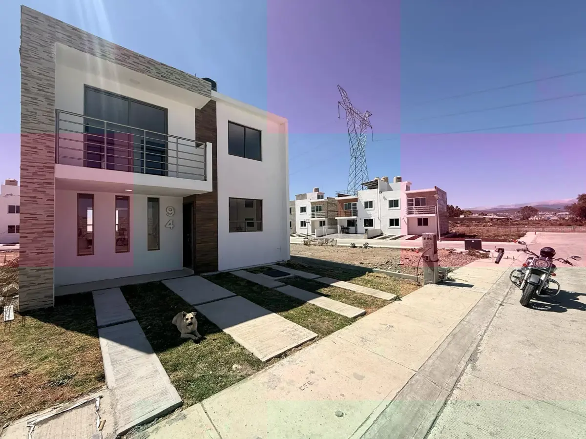Casa en venta en El Saucillo, Mineral de la Reforma — foto 1 de 22