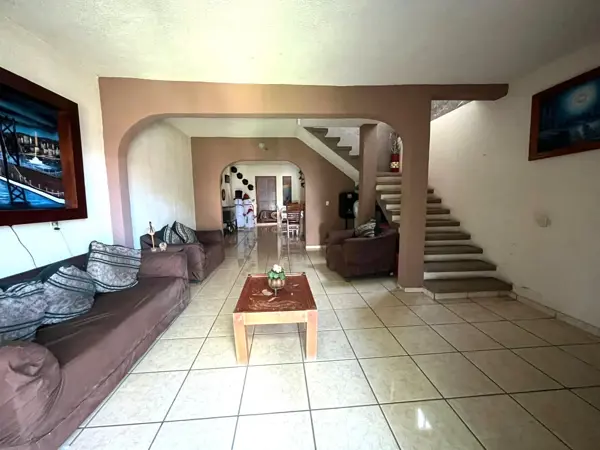 Casa en venta en Tenencia Morelos, Morelia — foto 2 de 10