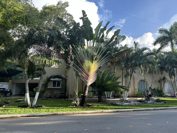 Casa en venta en Club de Golf la Ceiba, Mérida — foto 2 de 44