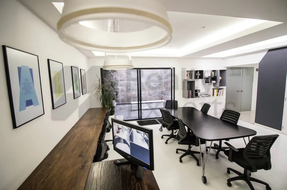 Oficina en Venta en Polanco a 1 cuadra de "Polanquito" y Avenida Mazarik. 4 niveles, Terraza. Oficina en Venta en Polanco a 1 cuadra de "Polanquito" y Avenida Mazarik. 4 niveles, Terraza.