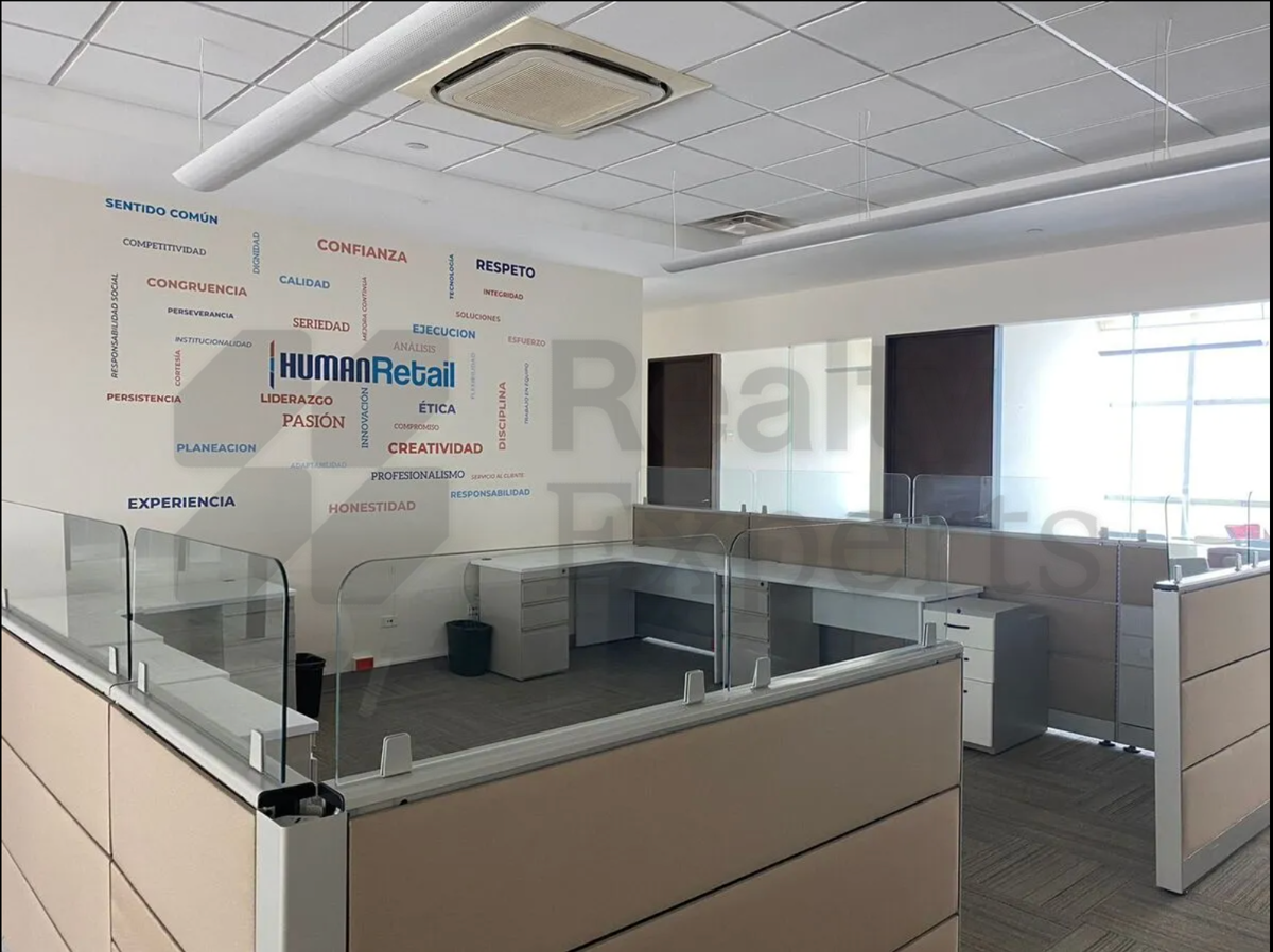 Oficina en venta en Haciendas de la Sierra, San Pedro Garza García — foto 1 de 10