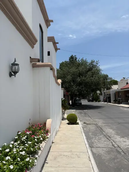 Casa en venta en Fuentes del Valle, San Pedro Garza García — foto 2 de 45