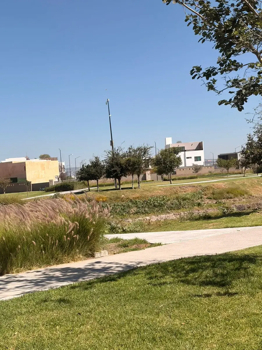 Casa en venta en Carlota Hacienda Vanegas, Corregidora — foto 1 de 29