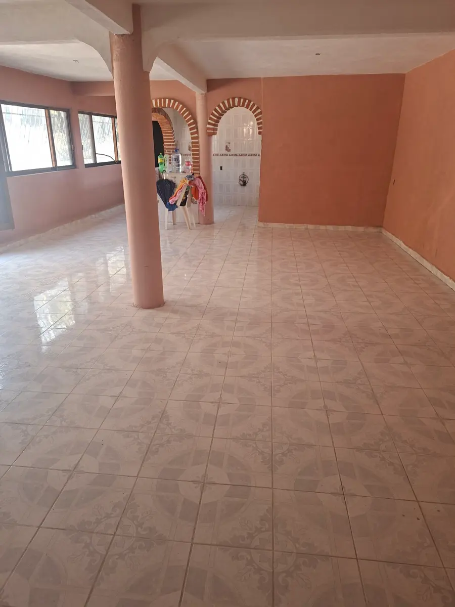 Casa en venta en Rafael Merino (San Antonio), Ayala — foto 1 de 16