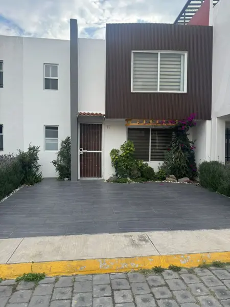 Casa en Venta en Cuautlancingo con Seguridad Privada y Cocina Integral