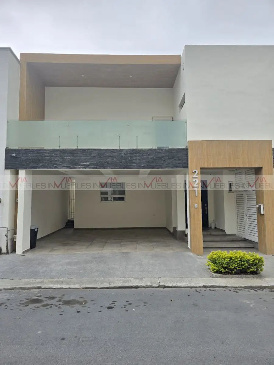 Casa en renta en Residencial Cumbres, Monterrey — foto 1 de 20