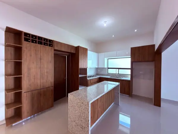Casa en venta en Rincón de los Encinos, Saltillo — foto 2 de 23