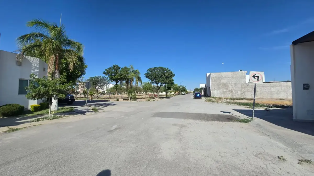 Vista 2 de Terreno en Venta en El Campanario, Torreón, Coahuila de Zaragoza