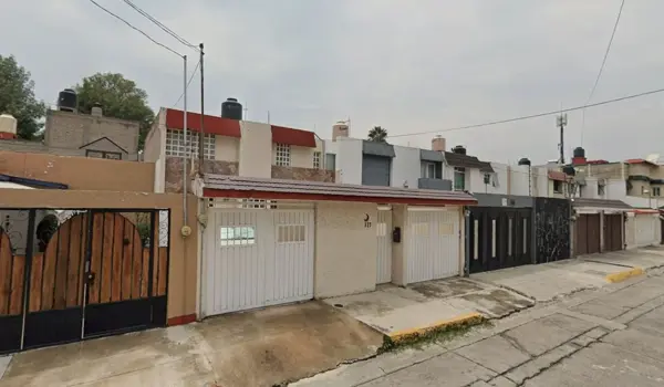 Casa en venta en Valle Dorado, Tlalnepantla de Baz — foto 2 de 10