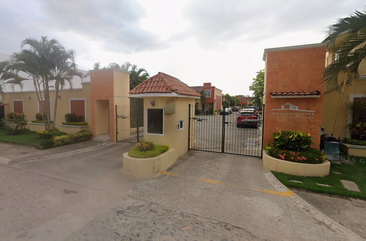 Casa en venta en Parques las Palmas, Puerto Vallarta — foto 1 de 8