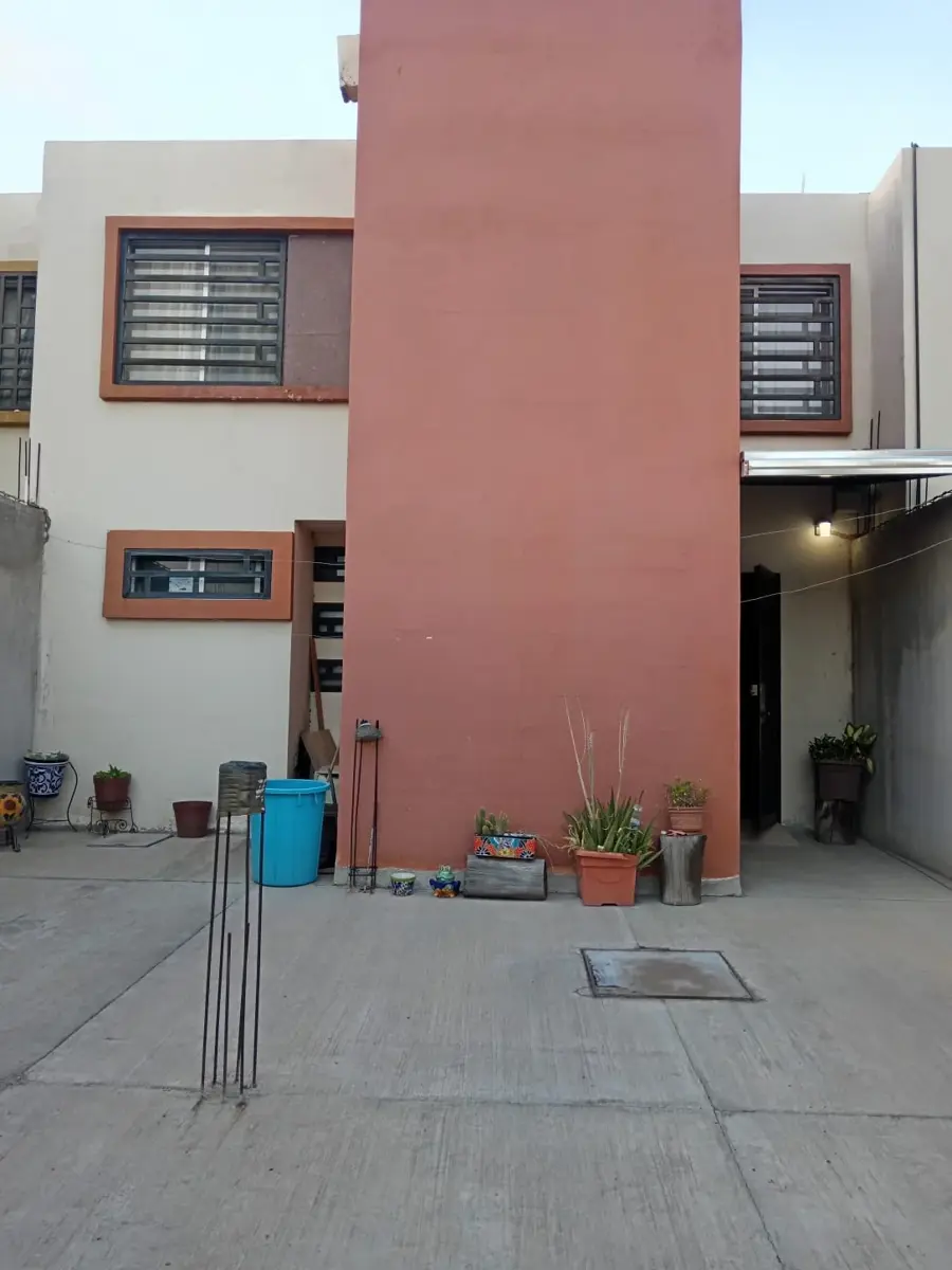 Casa en venta en Valle Verde, Irapuato — foto 1 de 8