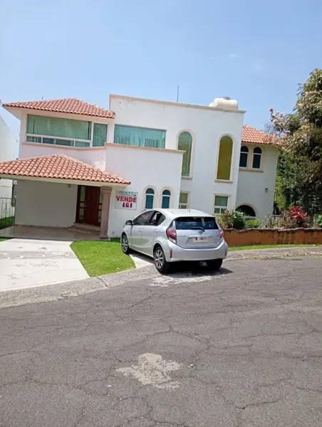 CASA EN VENTA EN FRACCIONAMIENTO LOMAS DE COCOYOC, MORELOS