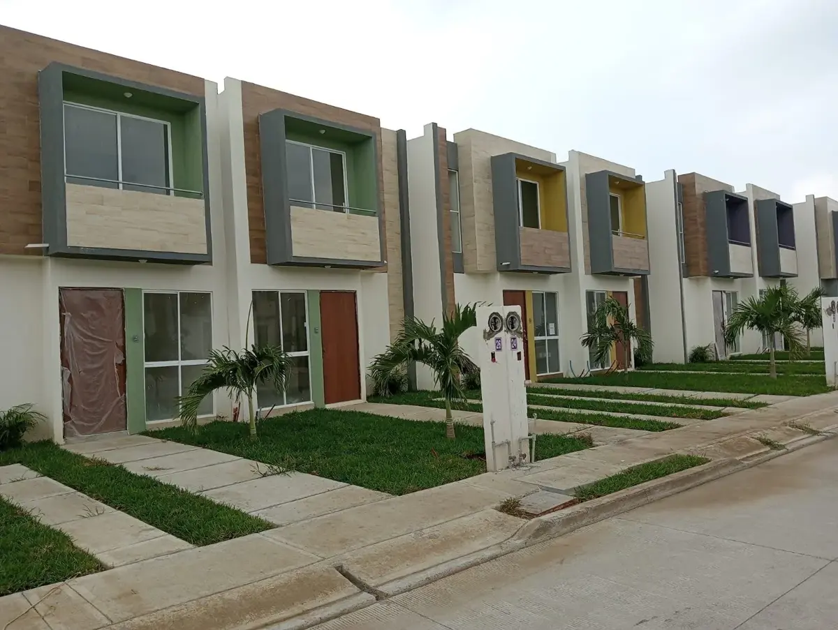 Casa en venta en Lagos de Puente Moreno, Medellín de Bravo — foto 1 de 15