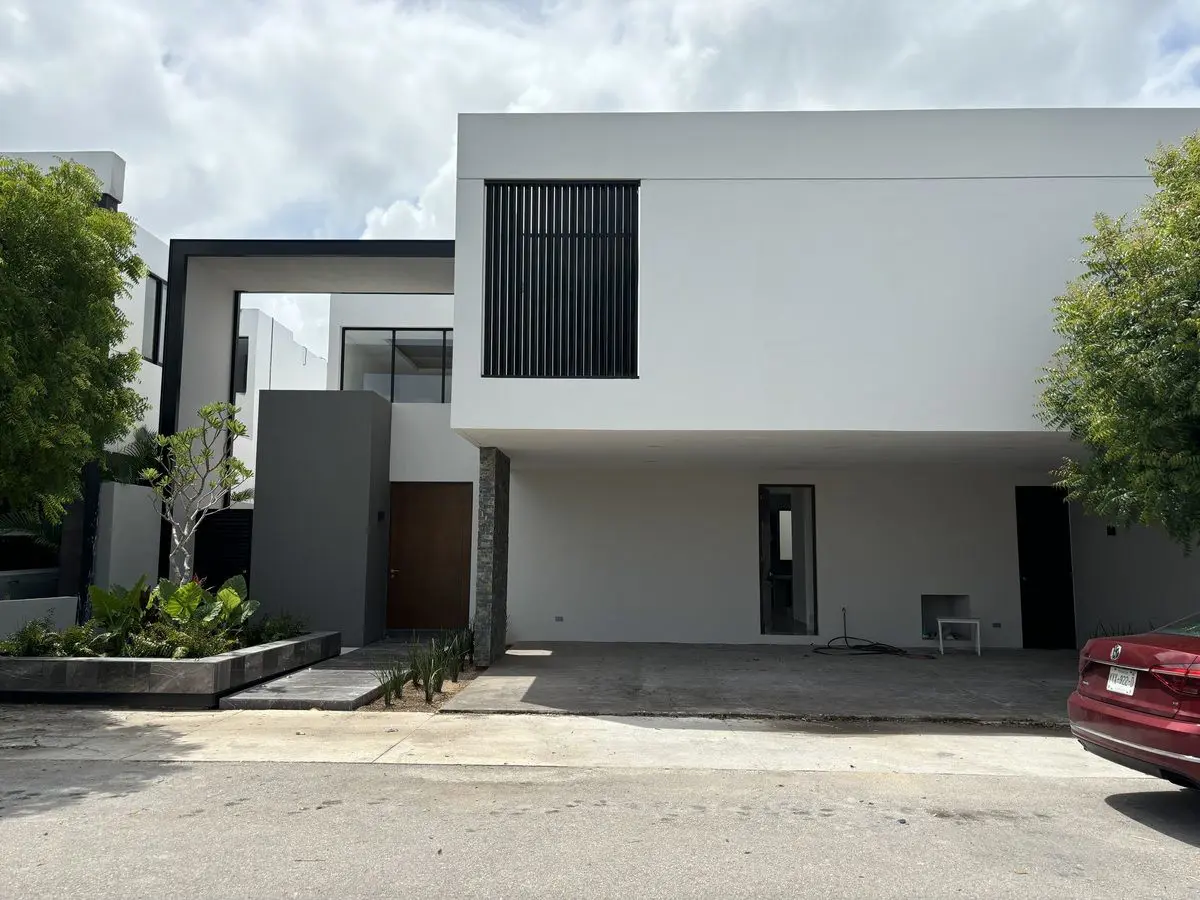 Casa en venta en Temozon Norte, Mérida — foto 1 de 43