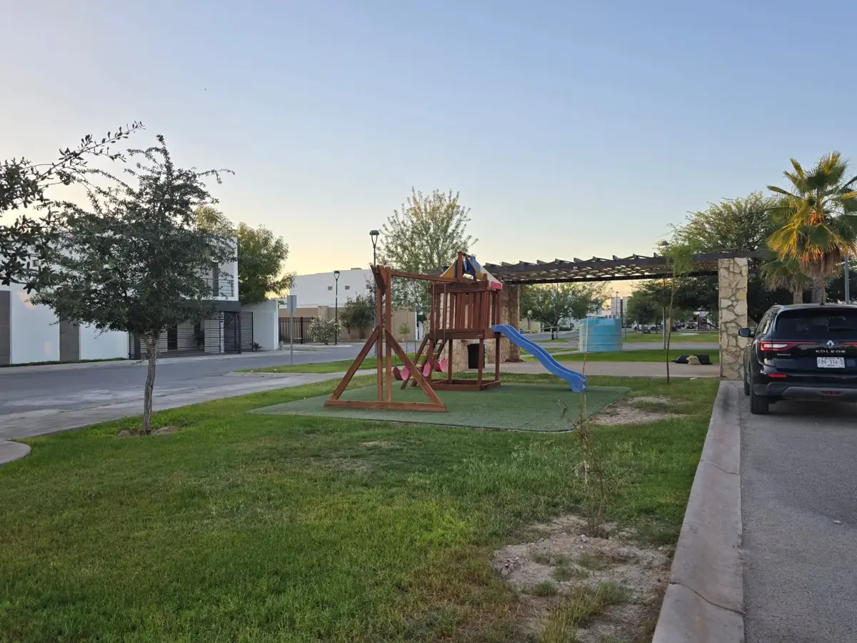 Vista 3 de Terreno en Venta en Los Viñedos, Torreón, Coahuila de Zaragoza