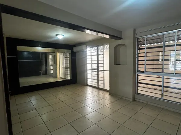 Casa en renta en Los Olivos Residencial, Apodaca — foto 3 de 9